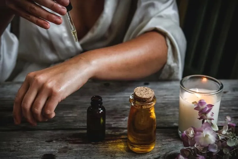 Odkryj magię aromaterapii: Najlepsza książka, która zmieni Twoje podejście do relaksu
