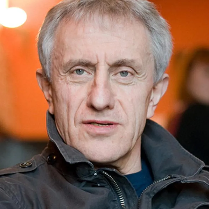 Odkrywając magię poezji: Piotr Sommer i jego wiersze