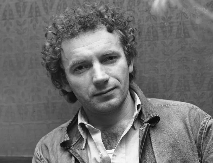 Odkrywając magię wiersza Edwarda Stachury: Biała lokomotywa w poezji