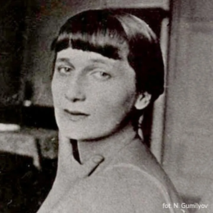 Styl i techniki pisarskie Achmatowej